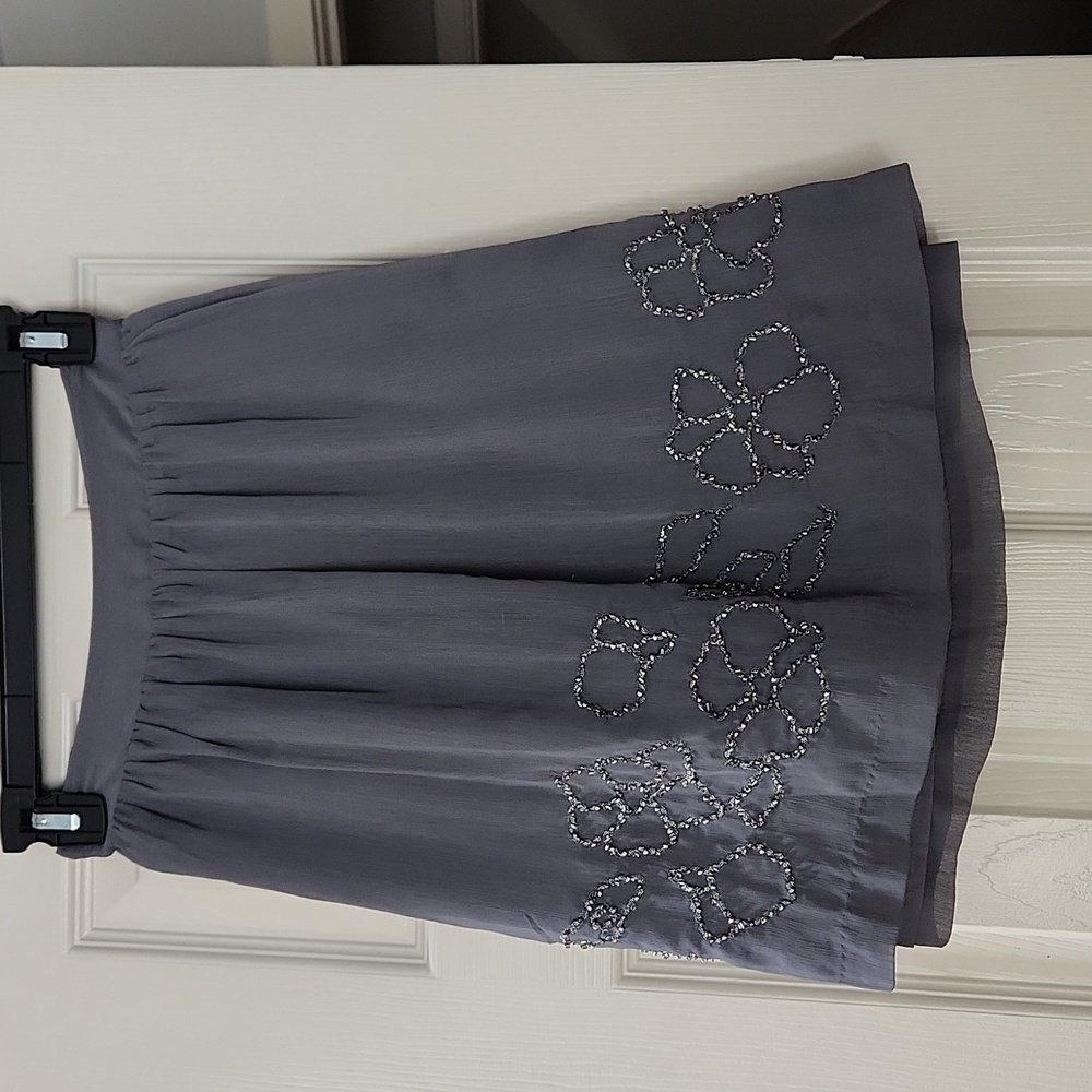 Like New Jennifer Lopez Organza with Beaded Flower Deaign skirt